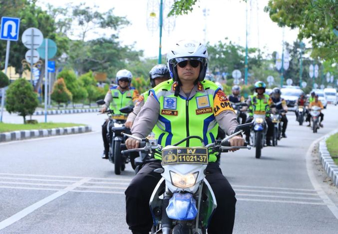 AKBP Asep Sujarwadi Pimpin Patroli ke Perumahan Warga Jaga Keamanan Saat Libur Idulfitri 1445 H