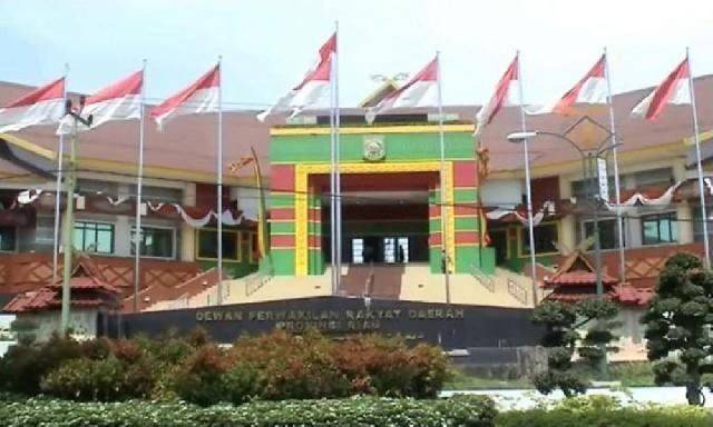 DPRD Riau Umumkan Dimulainya Reses Perdana di Masa Kampanye