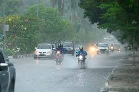 Waspada Hujan Lebat Disertai Petir Guyur Riau Hari Ini