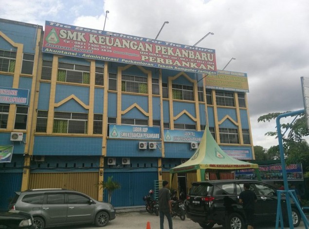 Jurusan Smk Keuangan Pekanbaru - Menjawab Soal