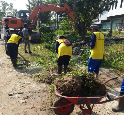 Goro Sempena Hari Jadi ke-240 Pekanbaru, Dinas PUPR Terjunkan Puluhan Personel dan Alat Berat