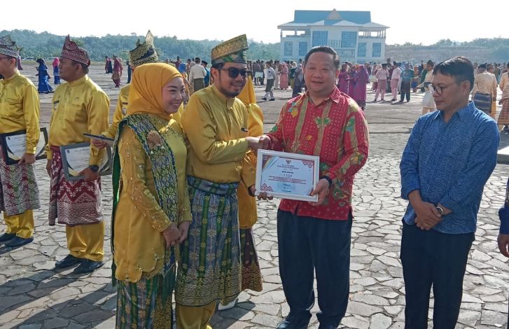 Novotel Juara 1 Lomba Dekorasi Hari Jadi Pekanbaru Ke-240 - Sumber 