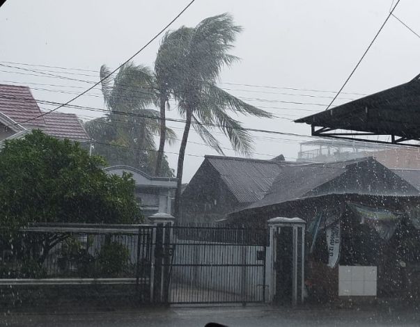 Akhir Pekan, Waspada Hujan Disertai Petir di Sebagian Wilayah Riau Hari Ini