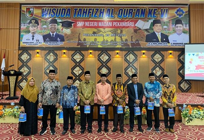 Wisuda Tahfizh Al-Qur’an ke-6, Pemko Apresiasi SMPN Madani Pekanbaru
