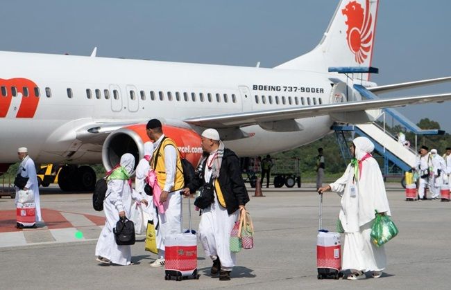 Bandara SSK II Pekanbaru Sambut Kepulangan Jemaah Haji Riau