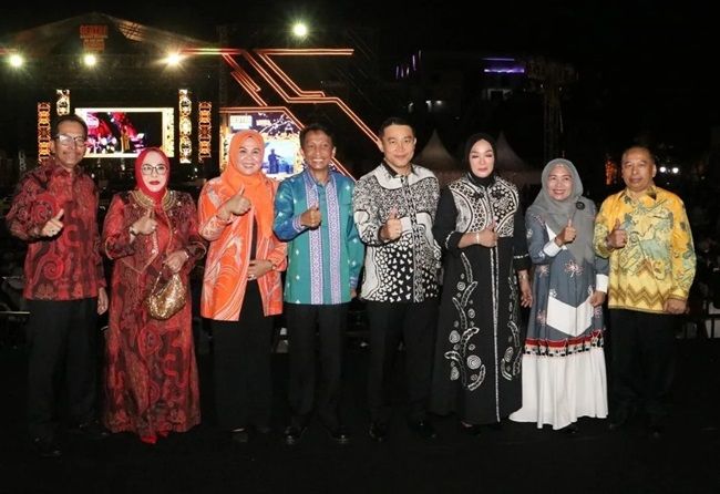 Gebyar BBI BBWI dan Lancang Kuning Carnival Ditutup Meriah, Pimpinan DPRD Riau Puji Antusiasme Warga