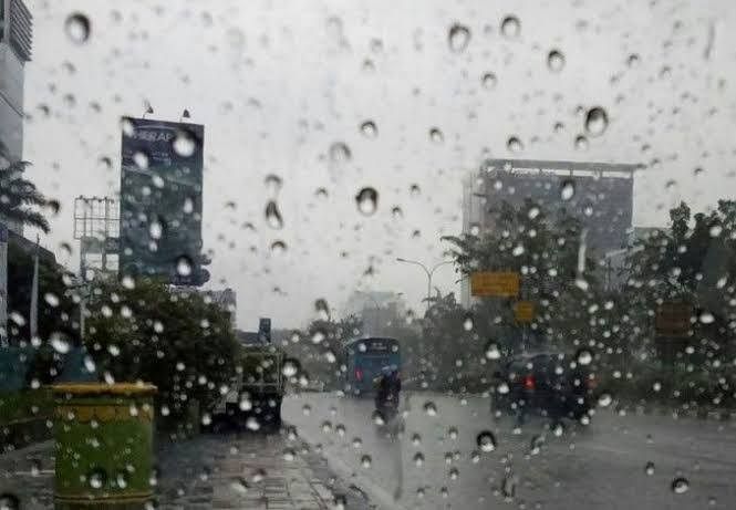 Waspada Hujan Disertai Petir Bakal Mengguyur Sebagian Wilayah Riau Hari Ini