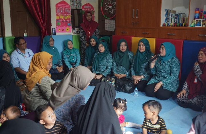 Apresiasi Upaya RAPP Turunkan Stunting, Pj Ketua TP-PKK Riau Kunjungi Rumah Anak Sigap